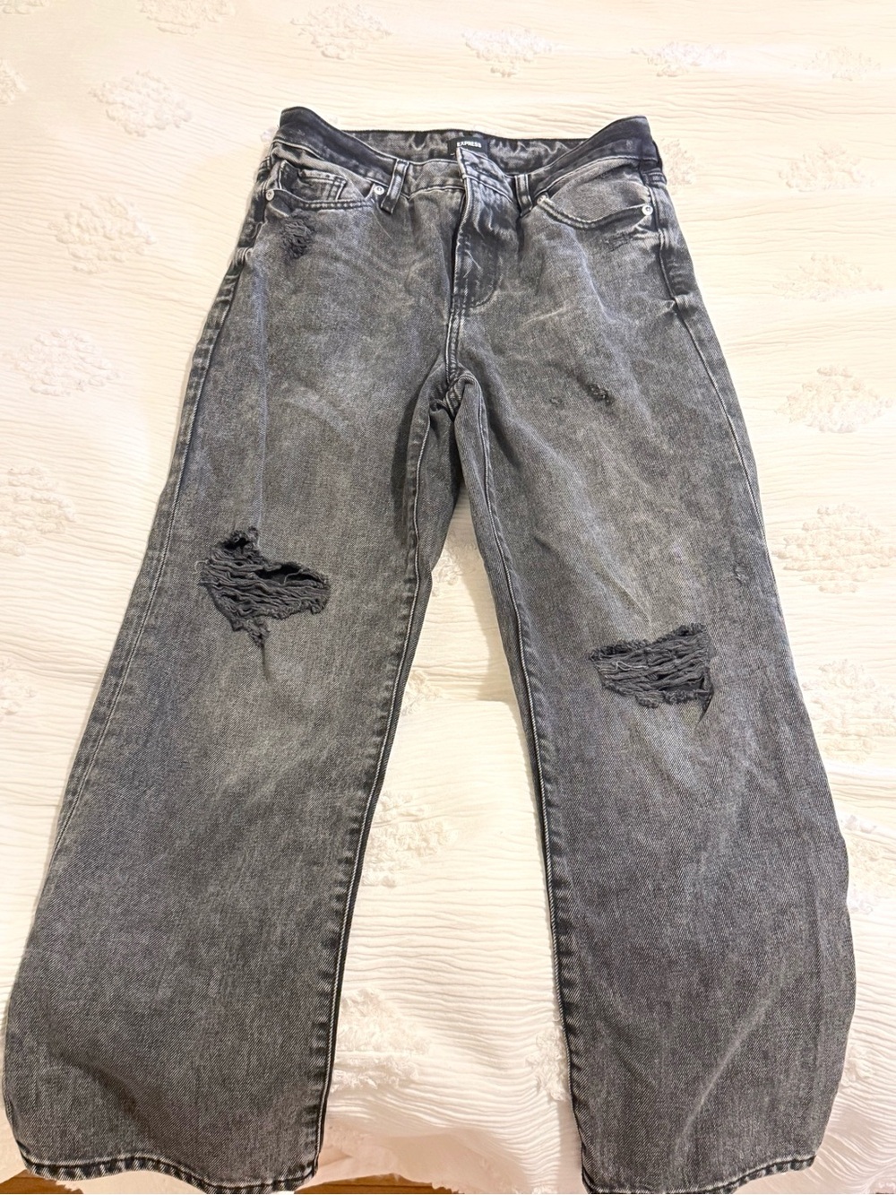 Express Gray Washed Distressed Wide-Leg Jeans ‘90’s Ankle Boot’